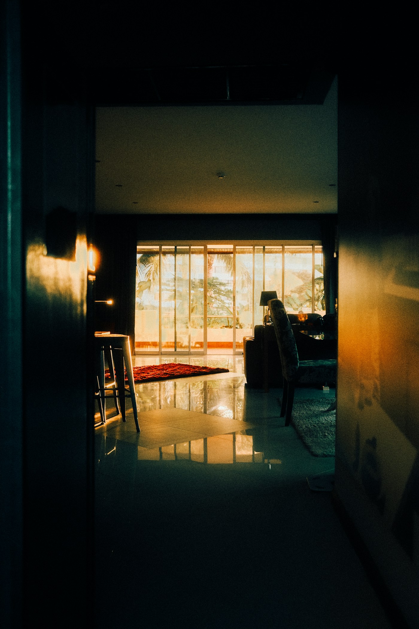 Warm evening sunlight entering a thoughtfully furnished holiday residence